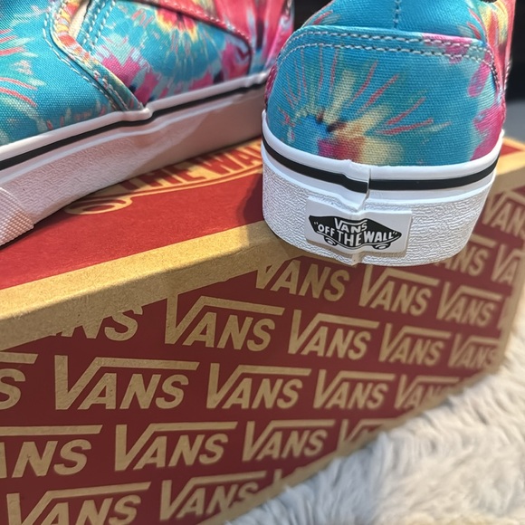 NWT Vans Slip-On Shoes Size 9.5 Women Tye Dye Multi/White In Box - Picture 5 of 9